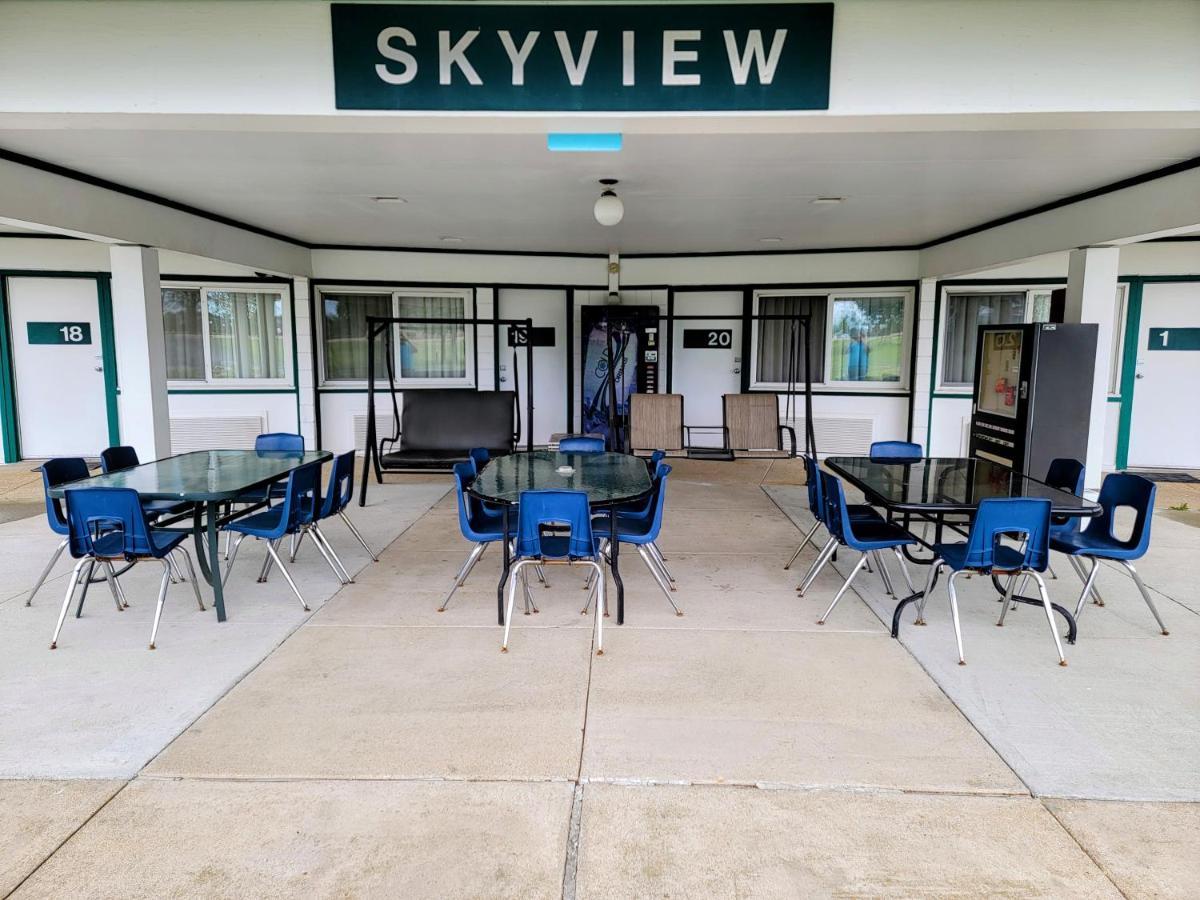 Skyview Motel - Prairie Du Sac Exterior foto